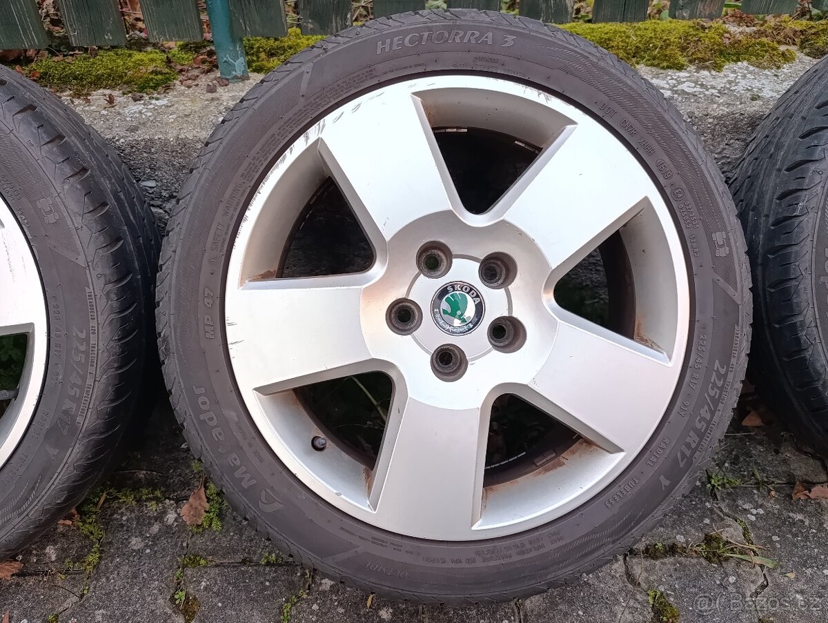 ALU kola Škoda Superb Solid 225/45 R17 - 2