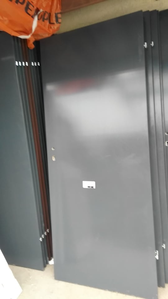 Vchodové bezpečnostní dveře 80,90 - 2