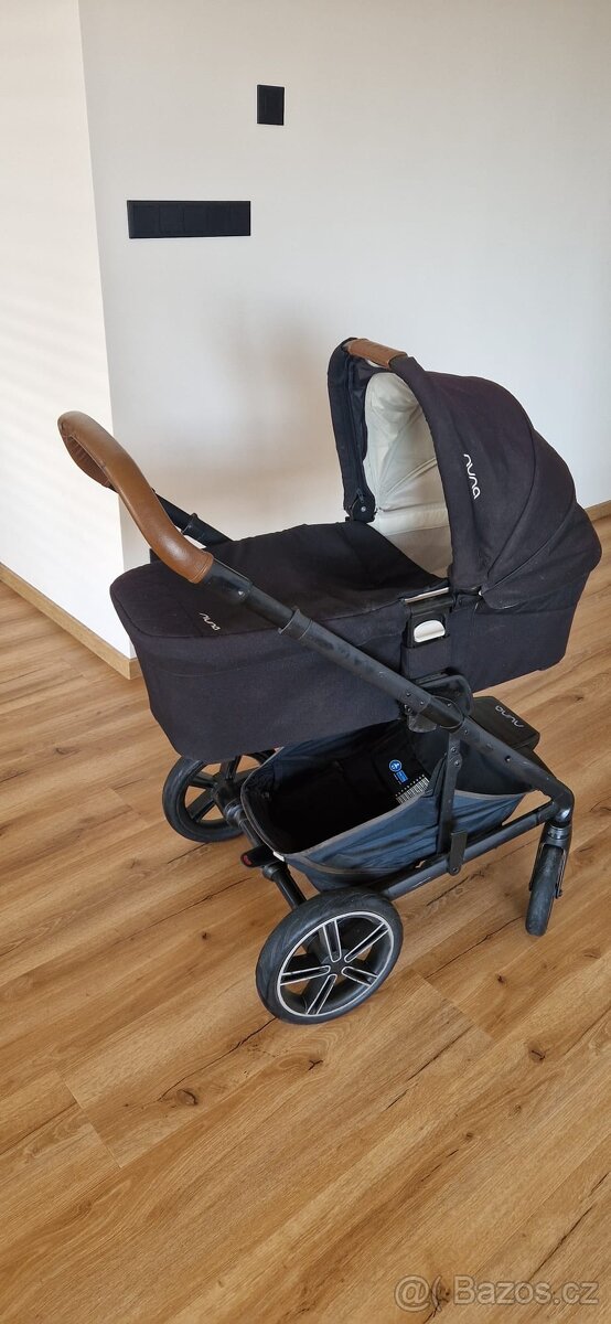 Komplet NUNA Arra Next + Base next otočná - 2