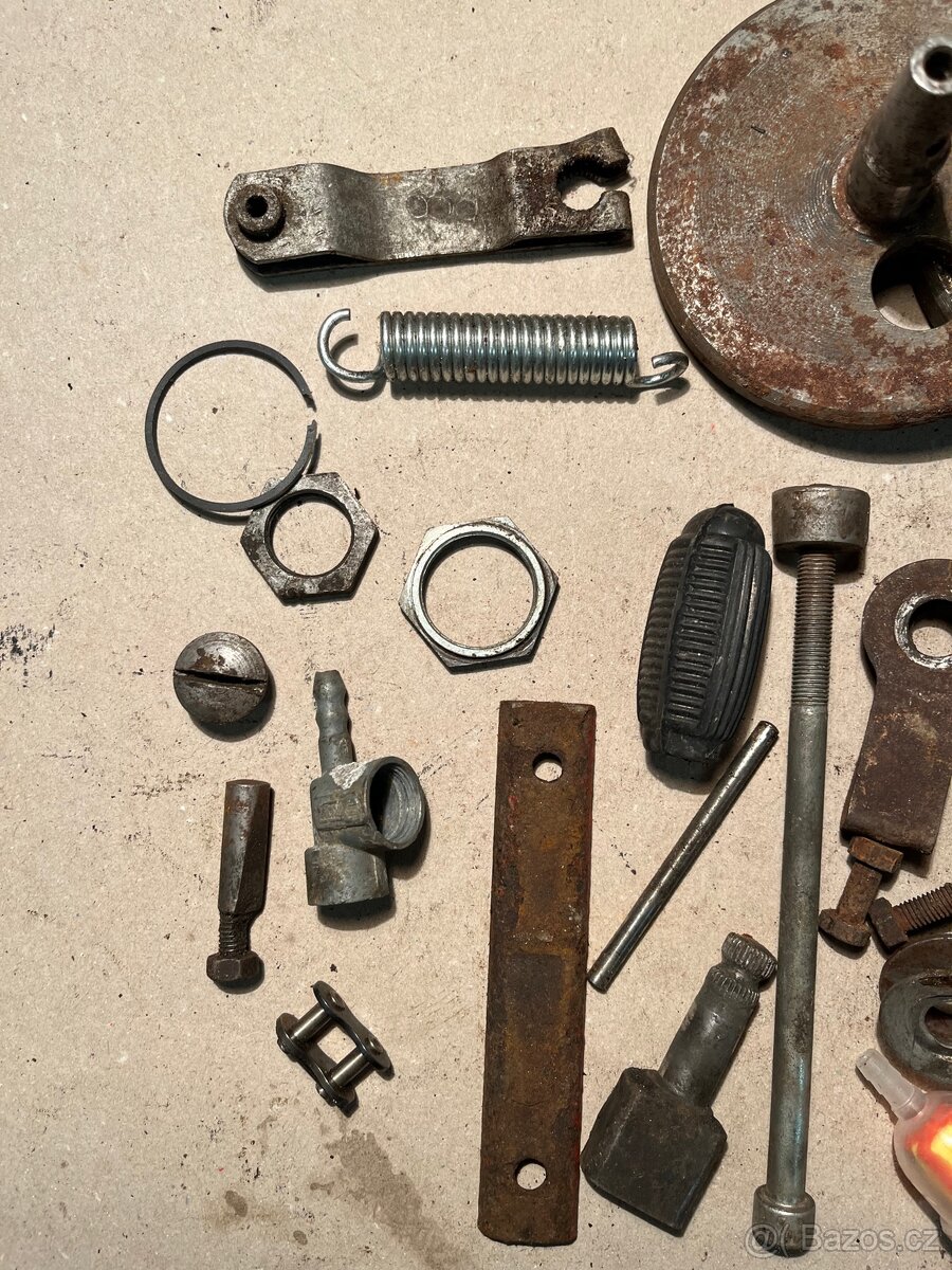 Díly jawa pionýr - 2