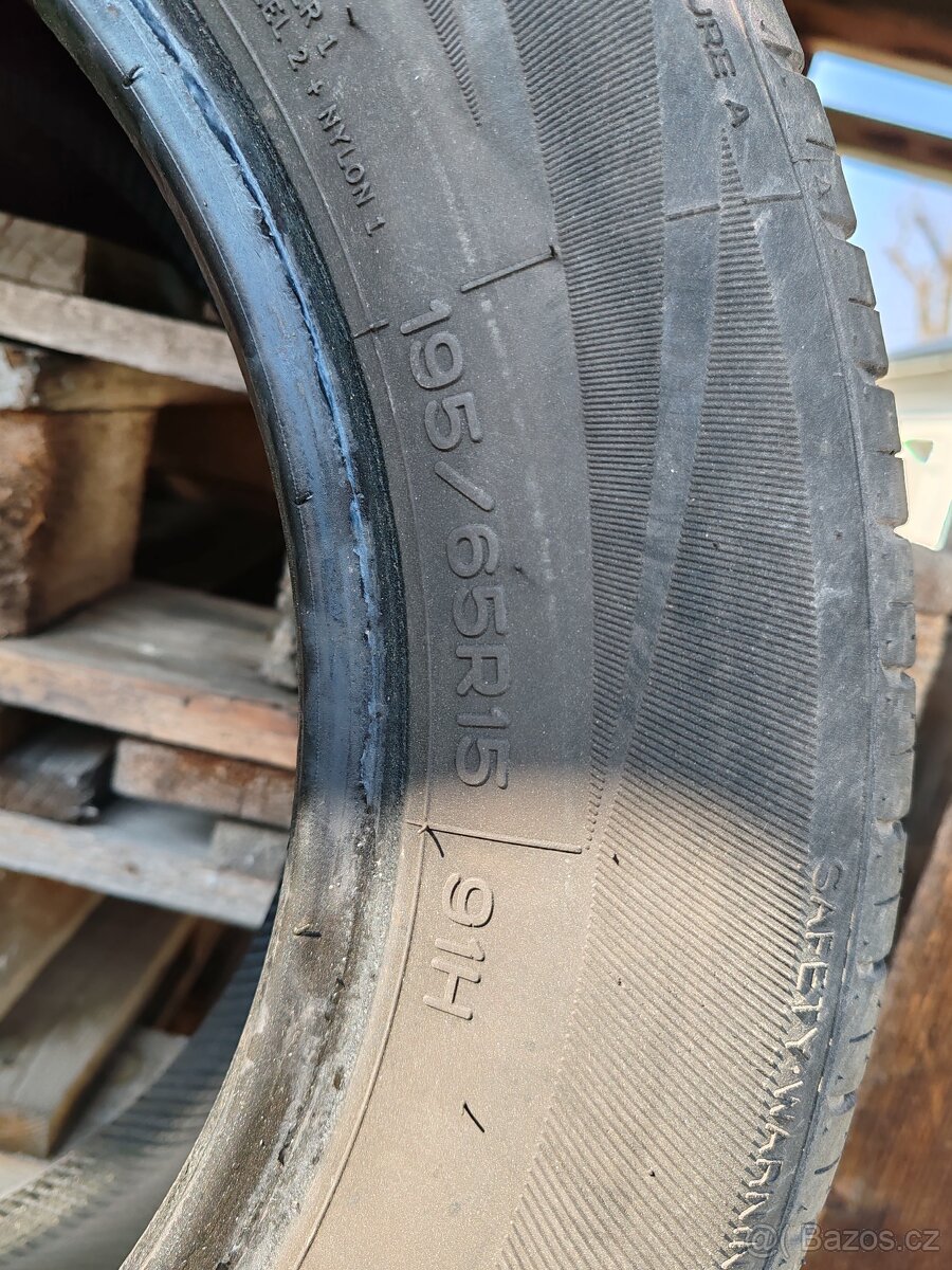 Pneu 195 65 r15 letní - 2