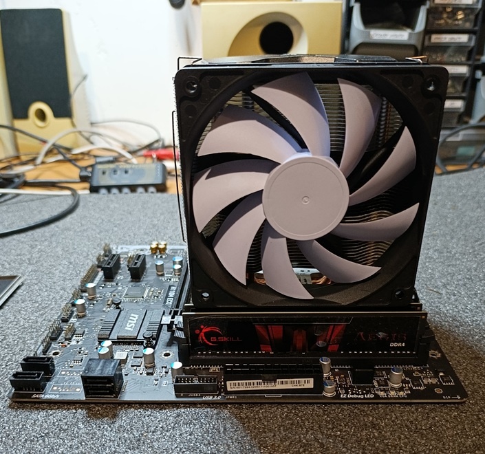 i5-6600K + deska + 16GB DDR4 + chladič CPU - 2