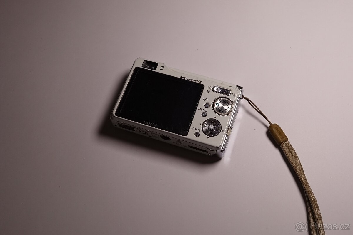 Sony CyberShot DSC-W80 - 2