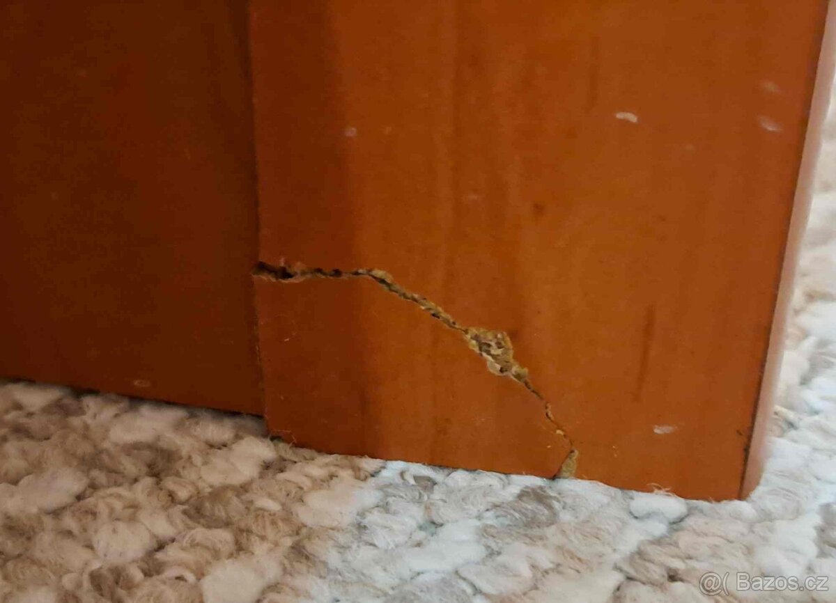 konferenční stolek - 2