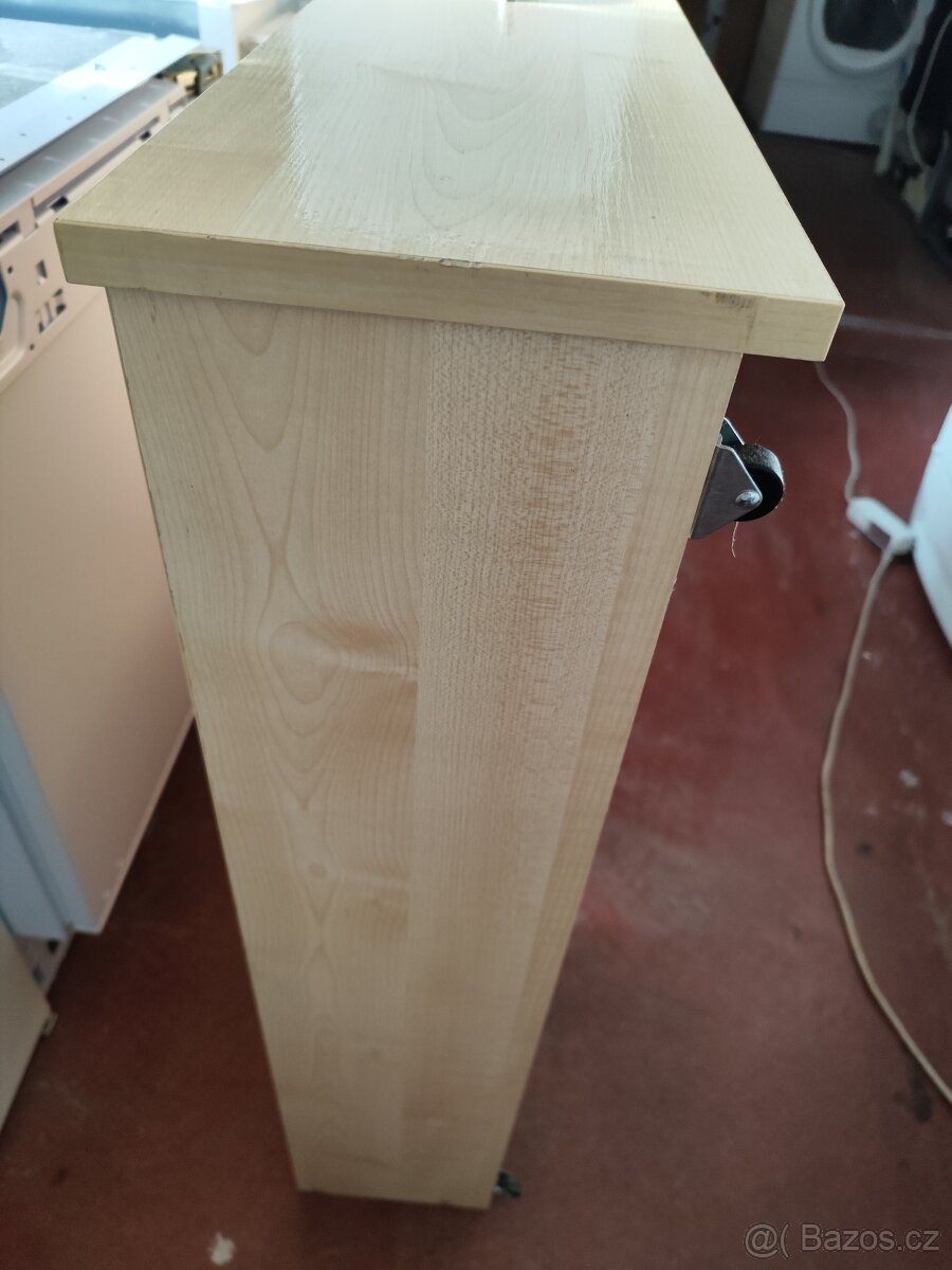 Šuplík více kusů úložný IKEA pod postel - 2