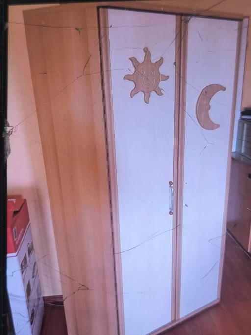 Rohová skříň - 2