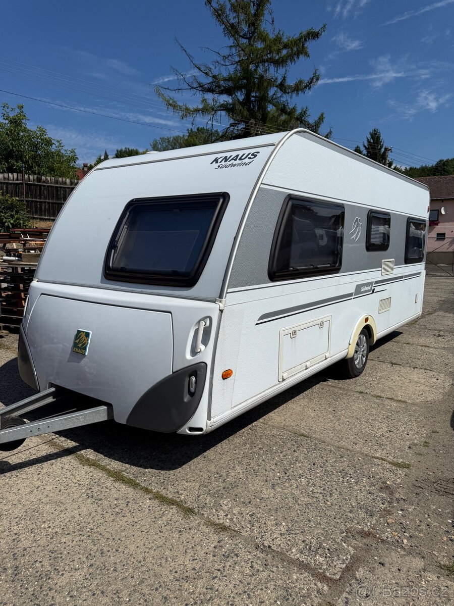 Knaus südwind 500 - předstan - 2