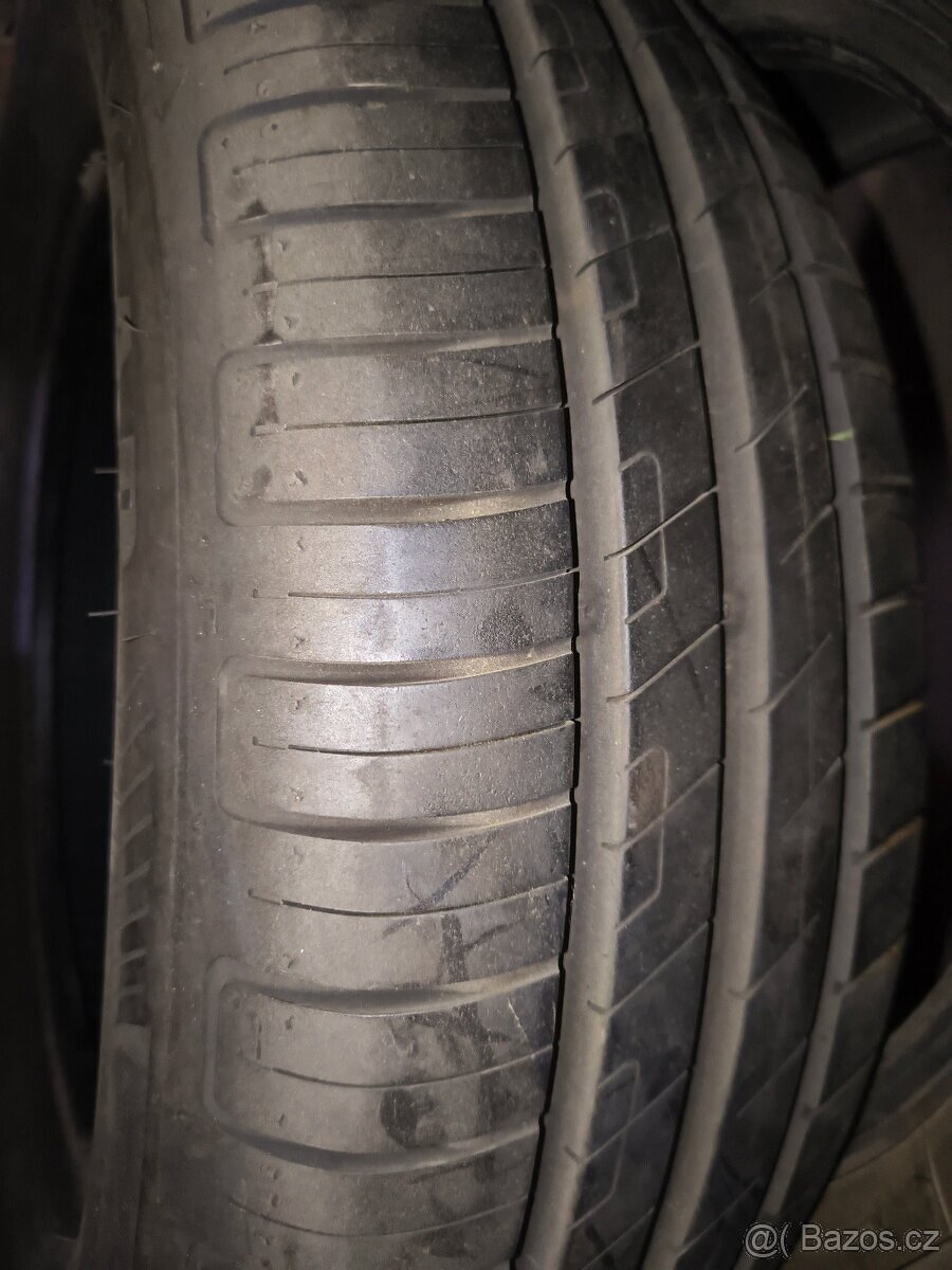 Pneu Goodyear 185/65 R15 - 2