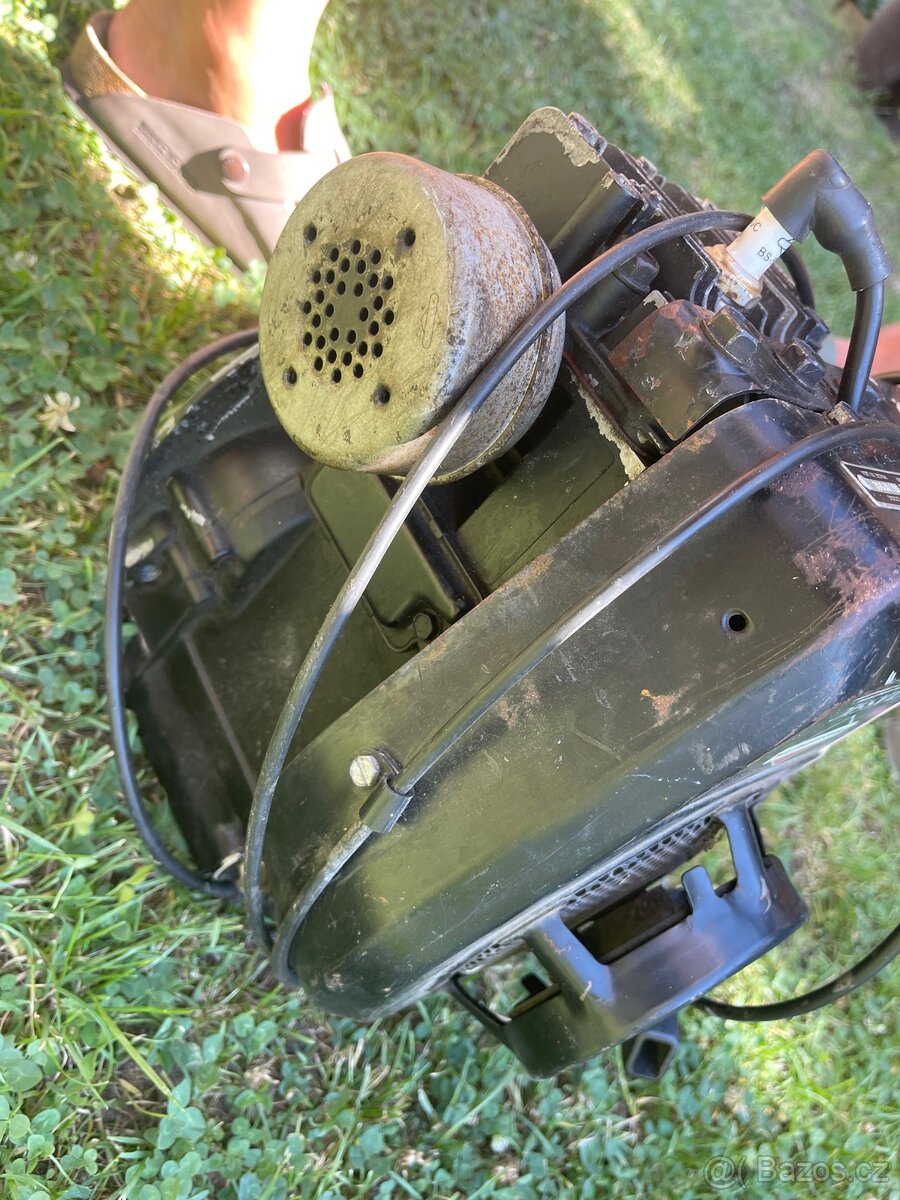 Motor do sekačky - 2