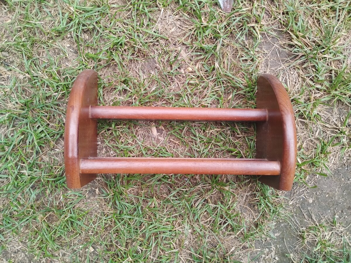 Poličky - 2