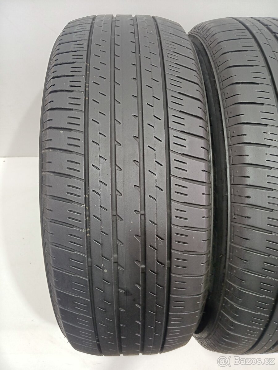 Letní pneu 235/6018 Bridgestone - 2