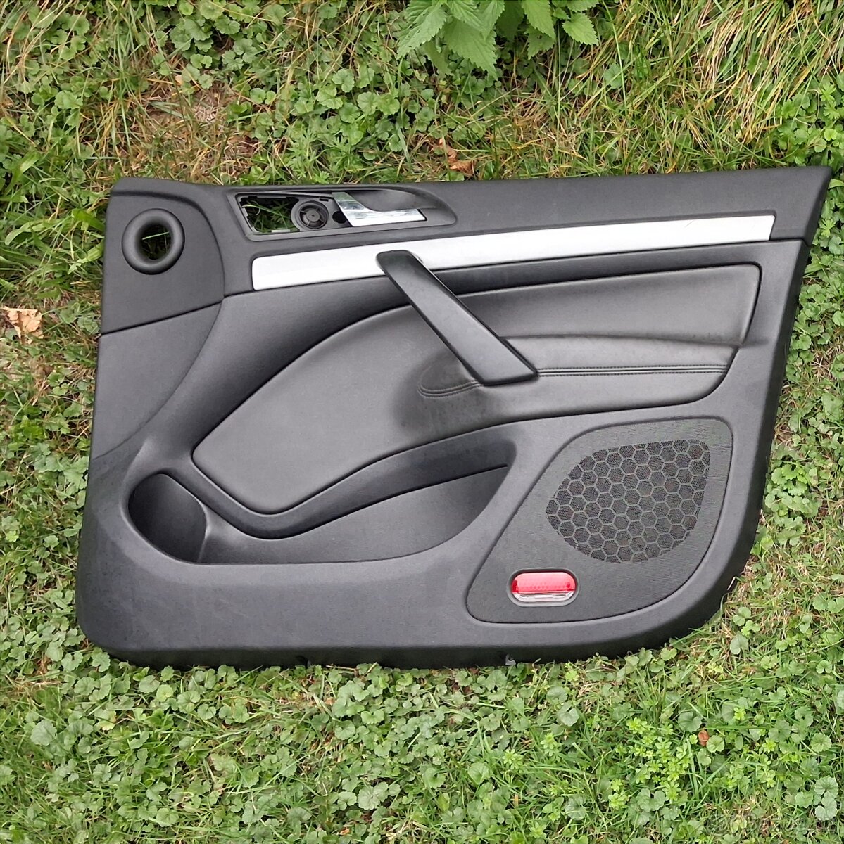 Tapicirunky Octavia 2 rs combi plast/kuze - 2