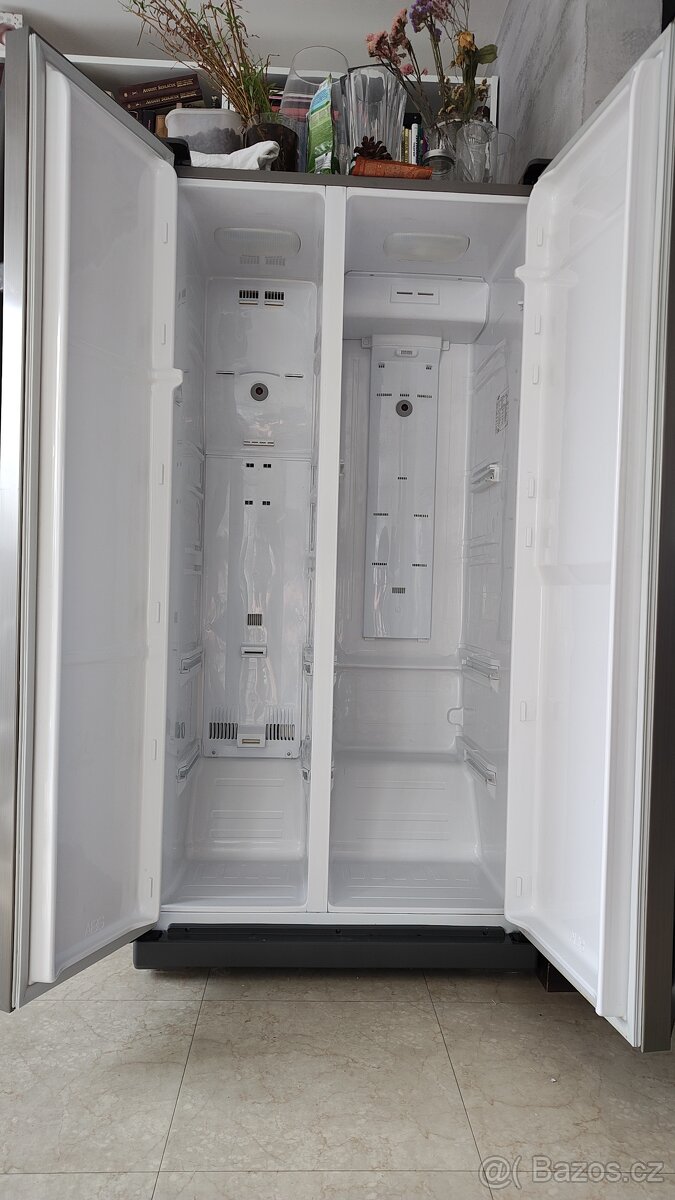 Americká lednice Samsung 496L - 2