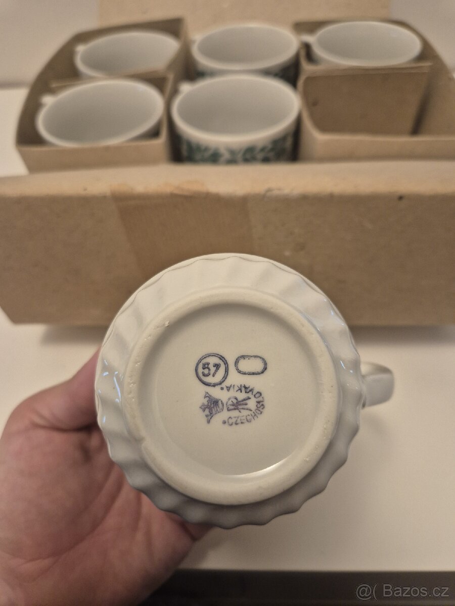 Retro sada hrnečky 6 ks tmavě zelený jetel typ A - 2