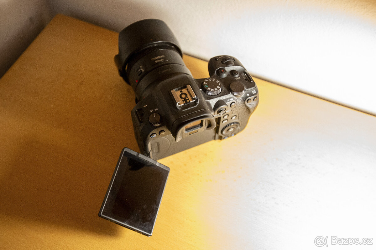 Canon EOS R6, redukce RF/EF, objektiv - 2