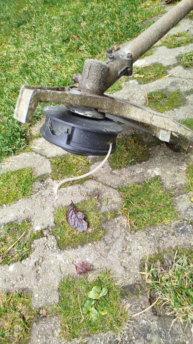 McCulloch na náhradní díly - 2