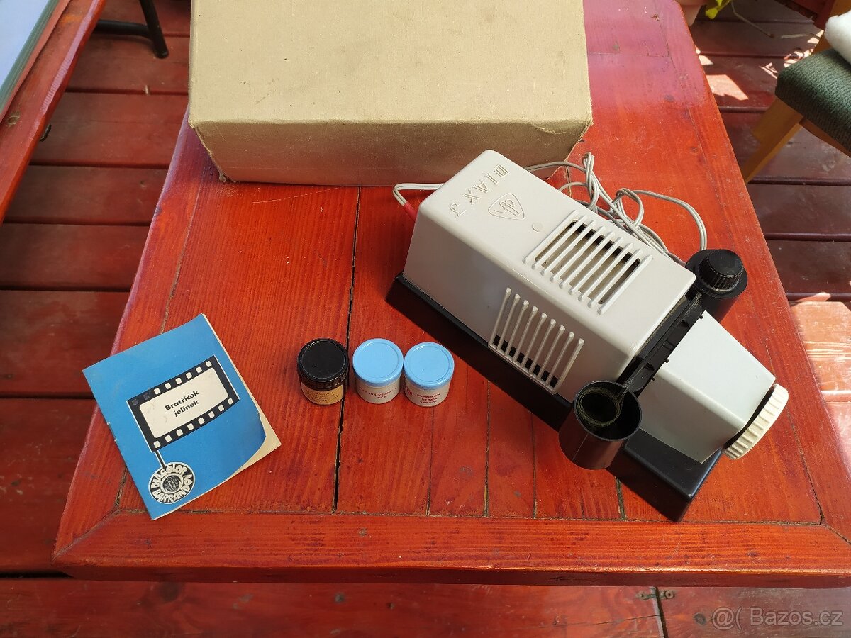 Promítačka Diax - 2