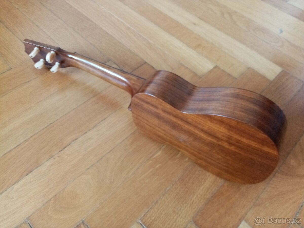 Vintage soprano ukulele Kent - 2