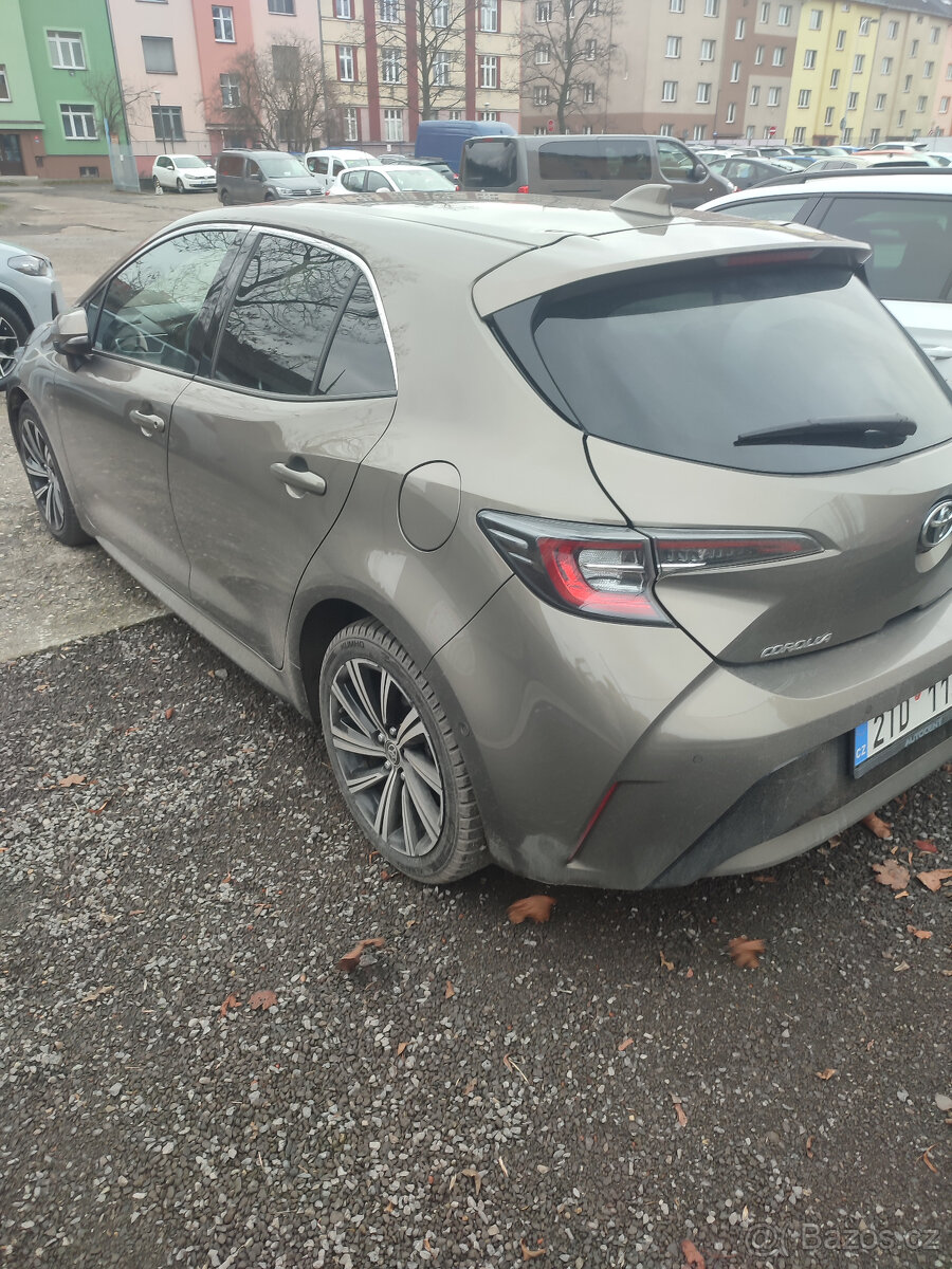 Prodám Toyota Corolla 1.2 Turbo benzín - 2