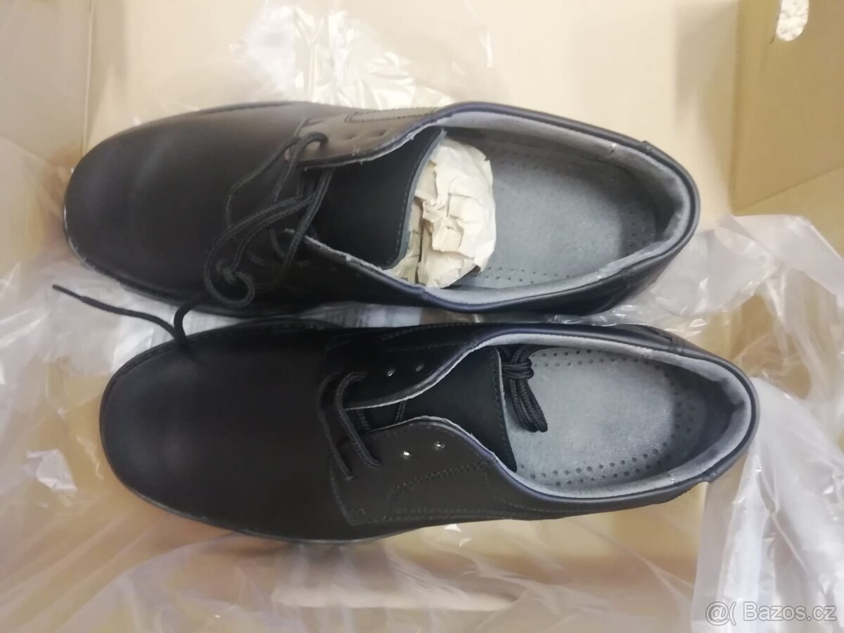 Polobotky 05 čer. pryž. p. - 2