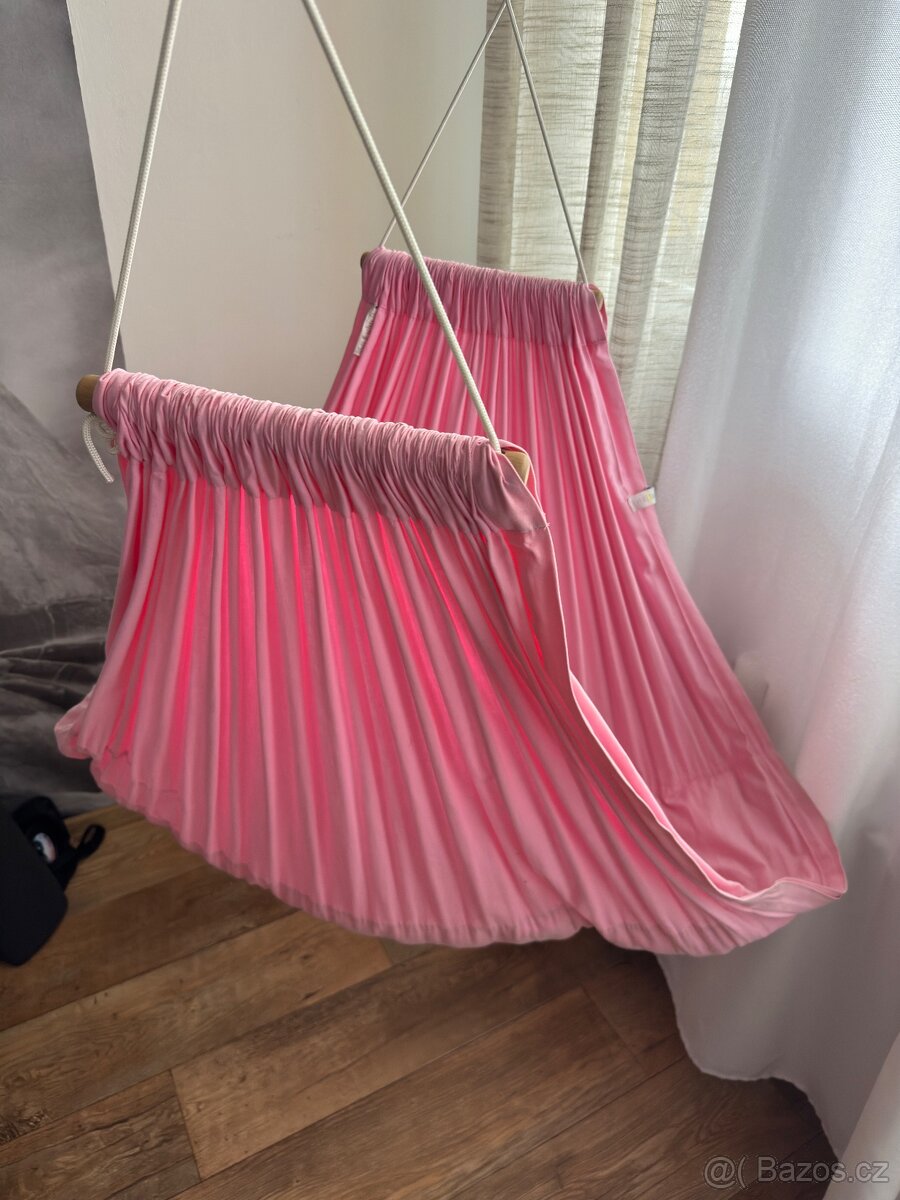 Závěsná textilní houpačka hojdavak - 2