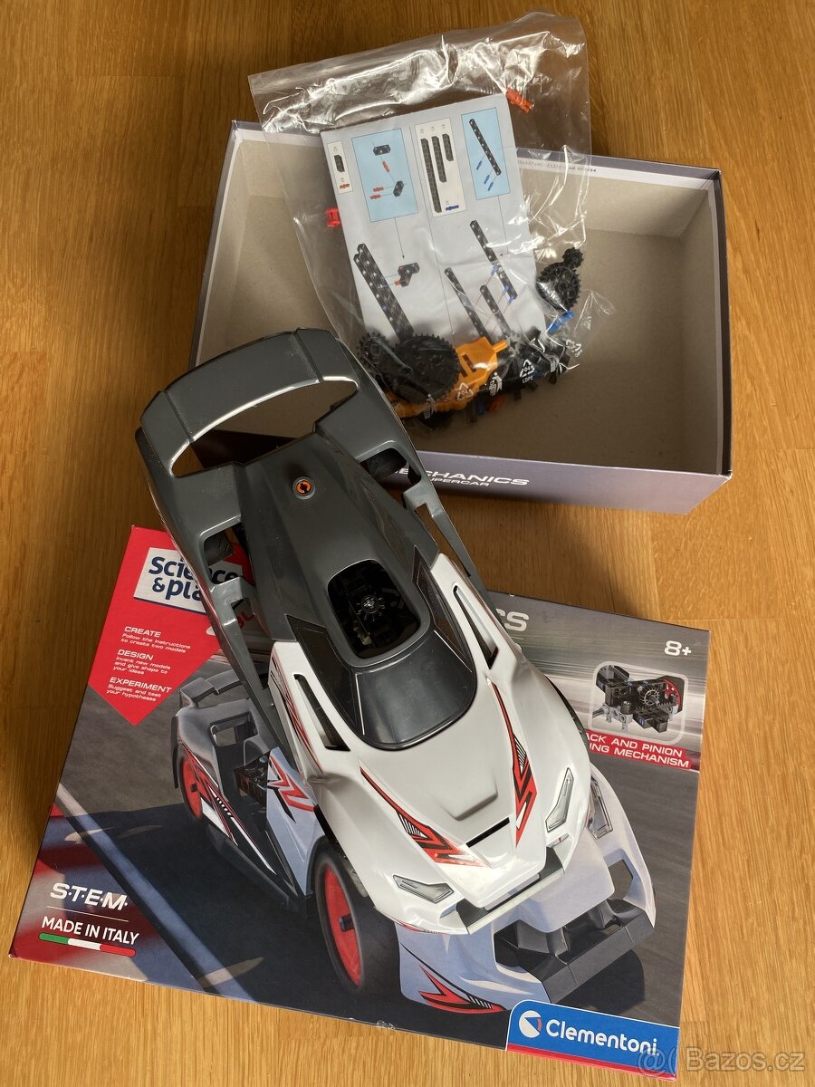 Auticko v top stavu a s nahradnimi dily - 2