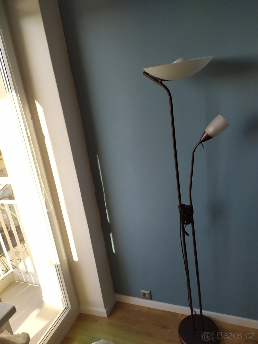 Prodám lustr, lampu lampičku. - 2