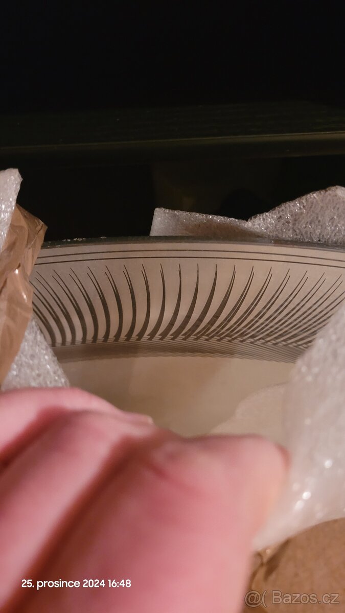 Skleněné zrcadlo - 2