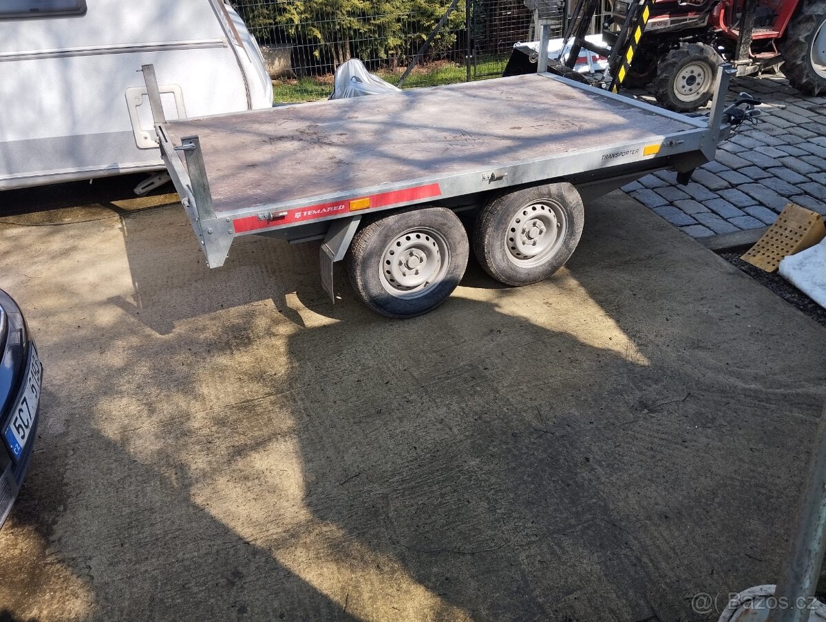 Přívěsný vozík bržděný na 2 tuny - 2