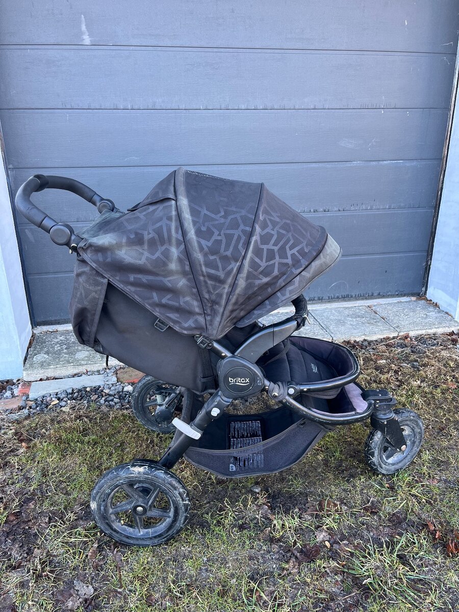 Kočárek britax bmotion 3plus - 2