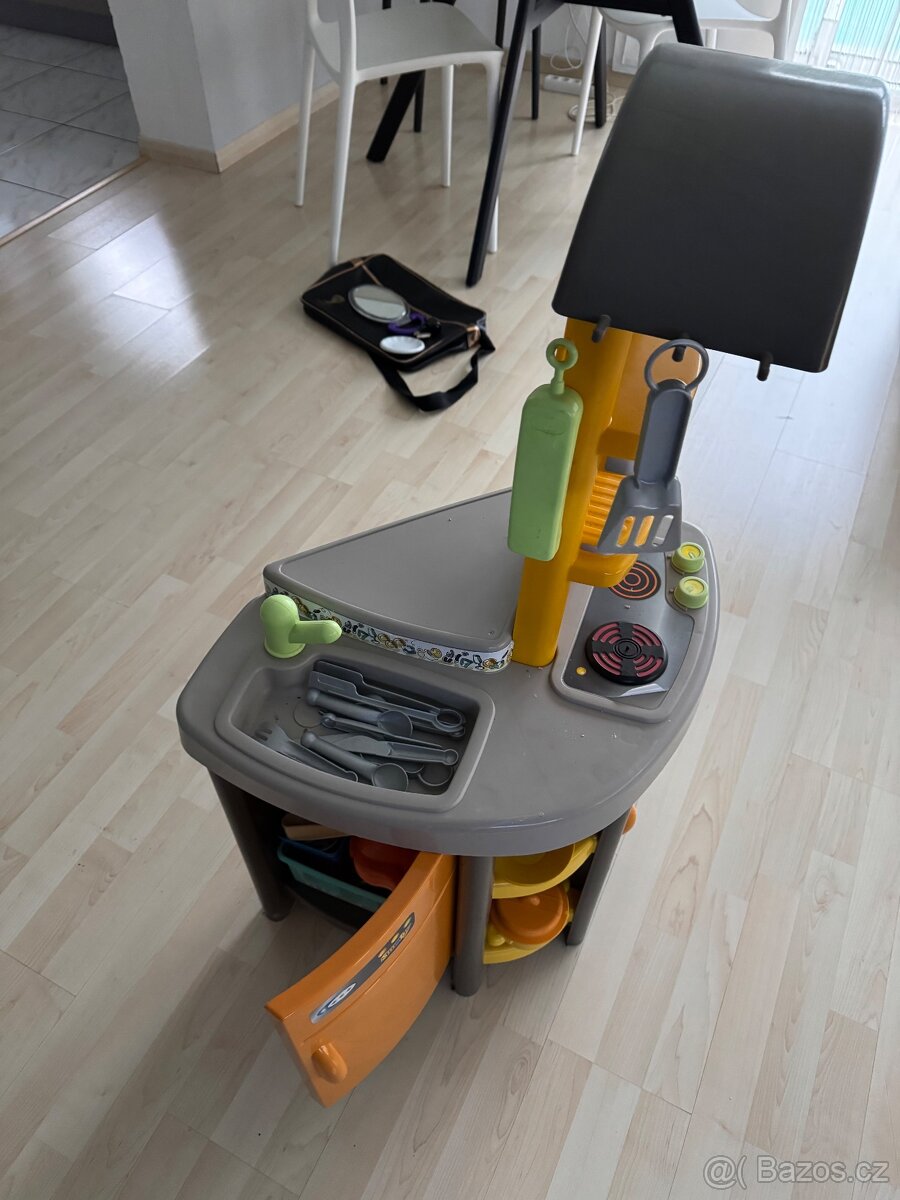 Prodám dětskou kuchyňku Tefal s příslušenstvím - 2