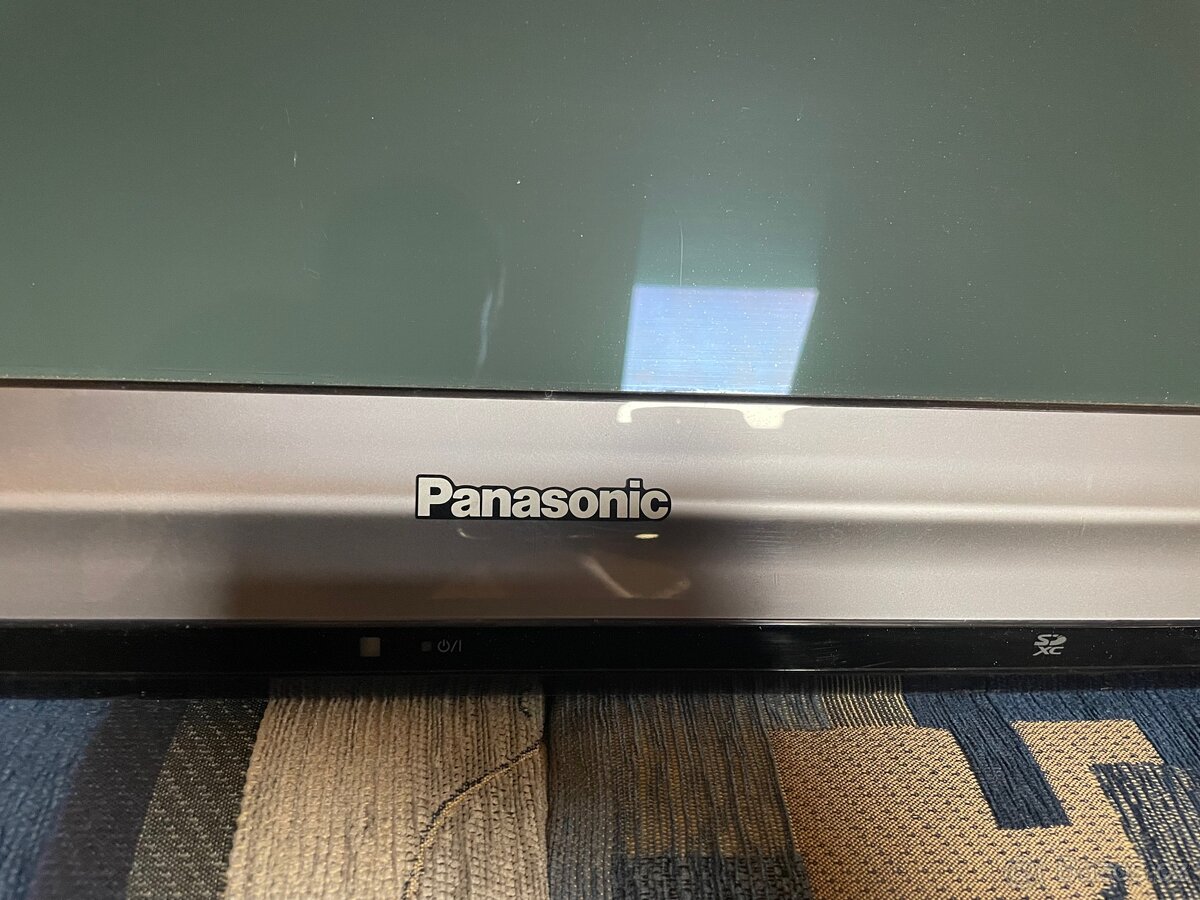 Prodám Panasonic VIERA 42" TX-P42G20E Plazma 106cm - 2