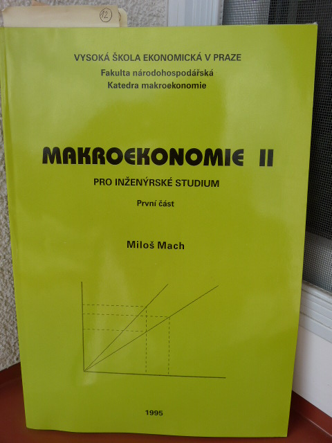 EKONOMICKÉ knihy a skripta - - viz text a fota - 2