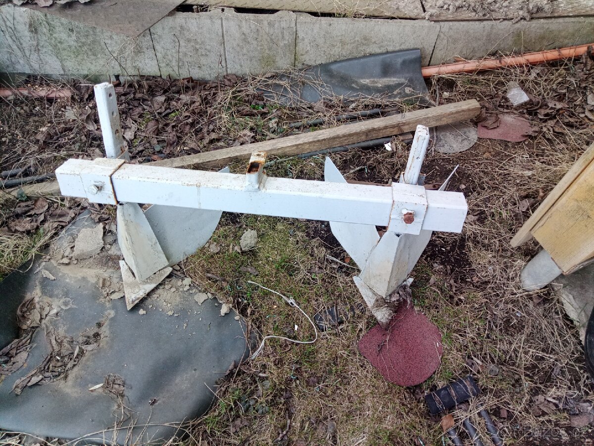 Hrobkovaci radlice - 2