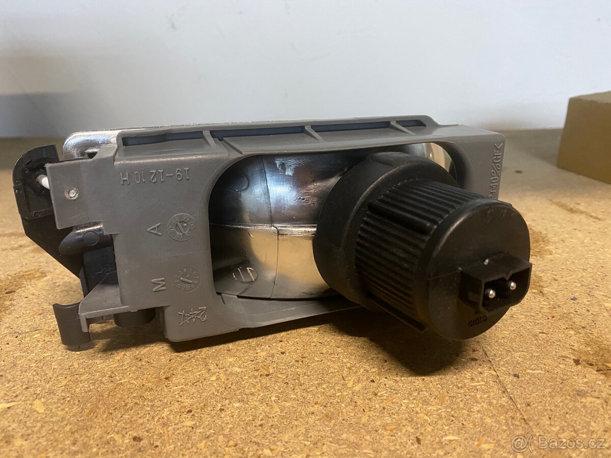 Levá mlhovka BMW E36 - 2