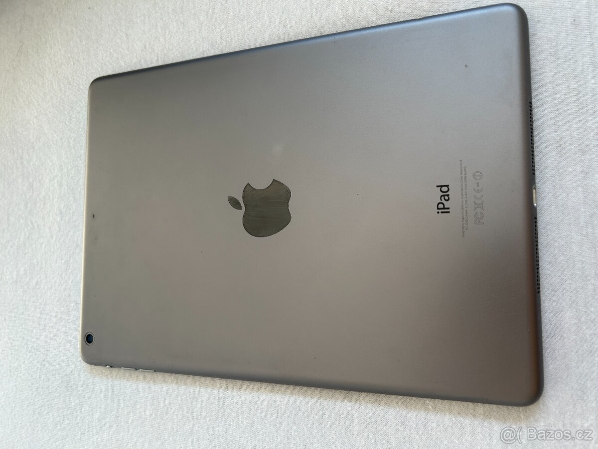 Apple iPad Air 64GB - 2