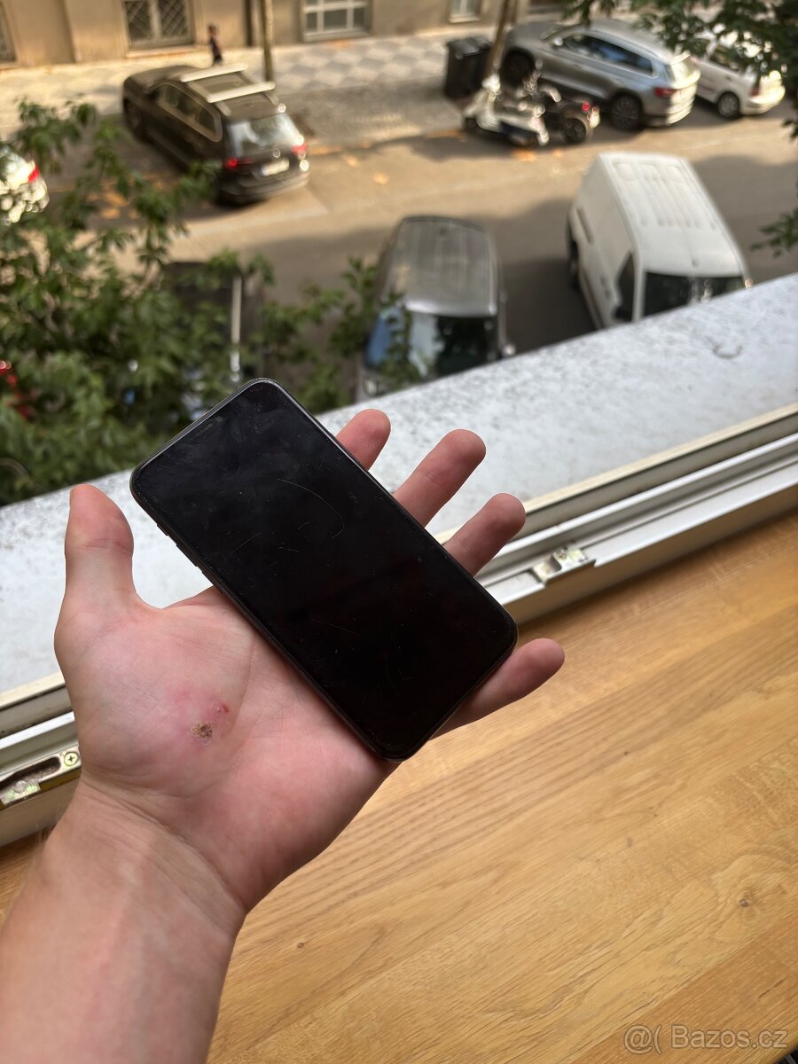 iPhone 11 Pro 64 GB Midnight Green - 2