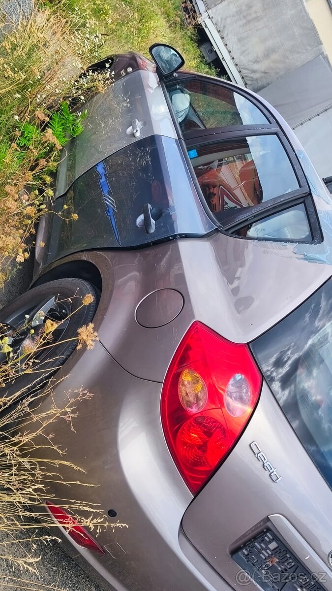 Kia ceed 1.6 nabídněte - 2