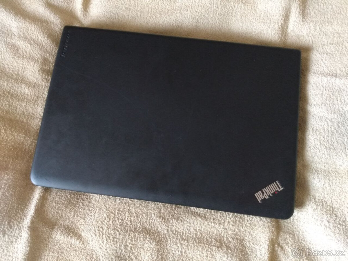 Lenovo ThinkPad E560 + adaptér a brašna - 2