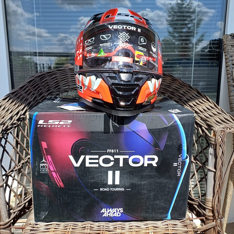 Silniční integrální přilba Ls2 Vector II - 2