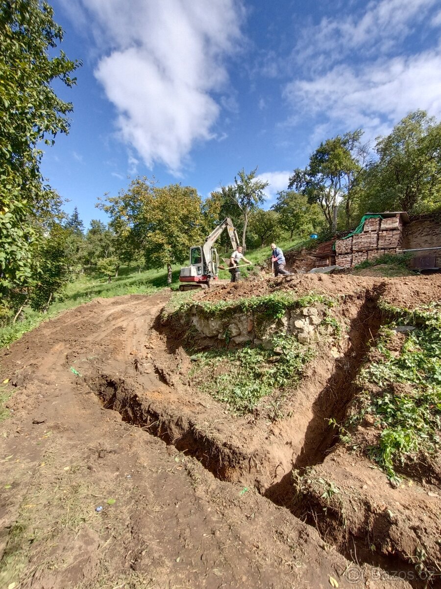 Pracovník pro výkopové práce - 2