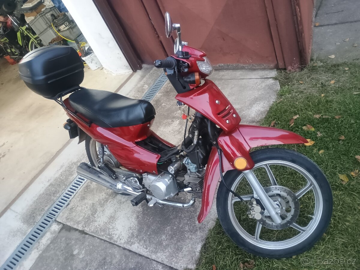 Yuki 100 Smile - málo najeto, 1. Majitel - 2