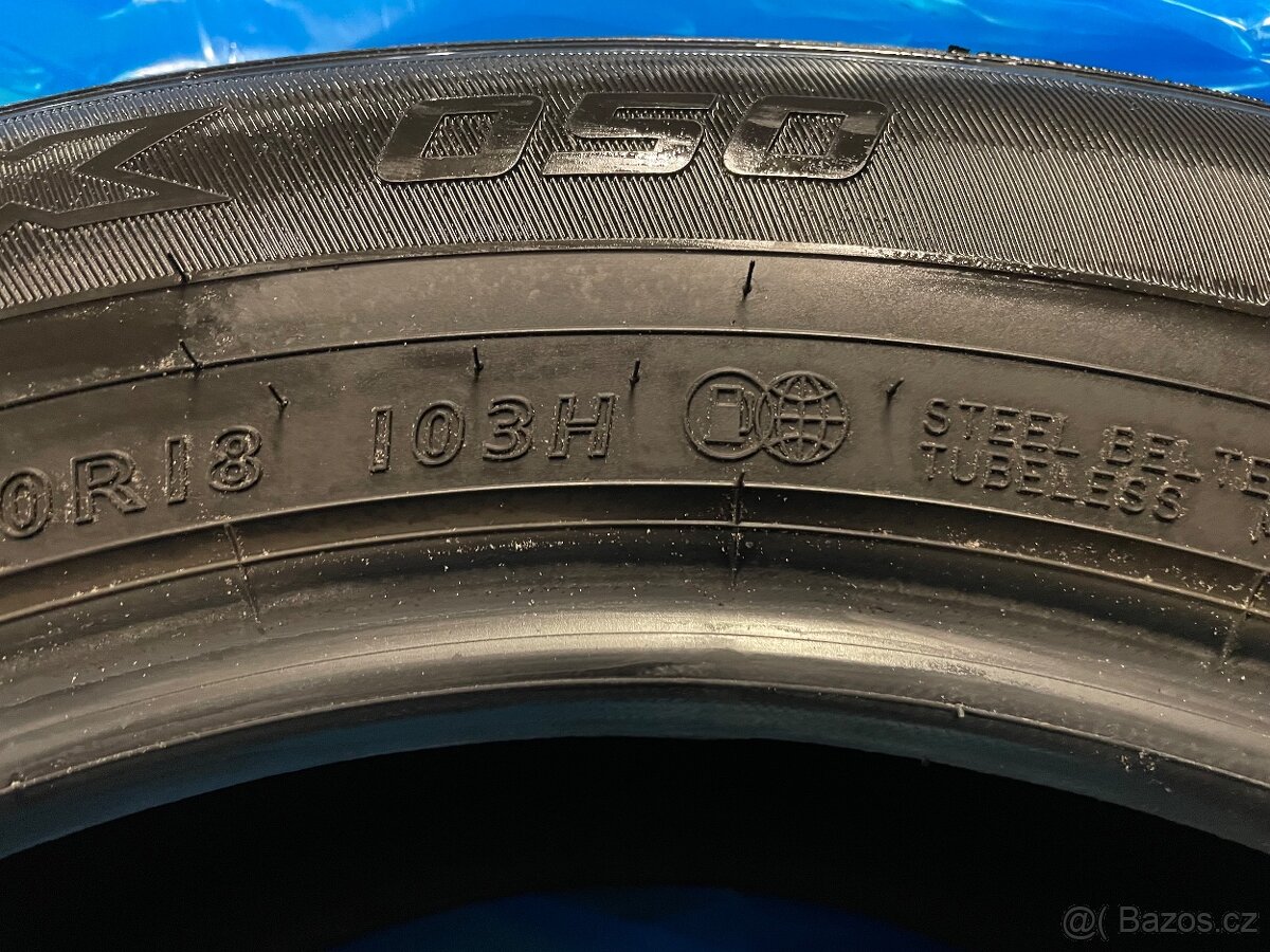 Dunlop SP Sport MAXX 050 235/60 R18 - 2