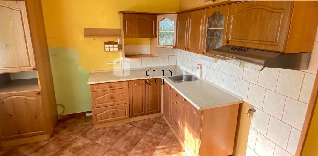 Pronájem bytu 2+1+lodžie, ul. Atletická, Sokolov - 2