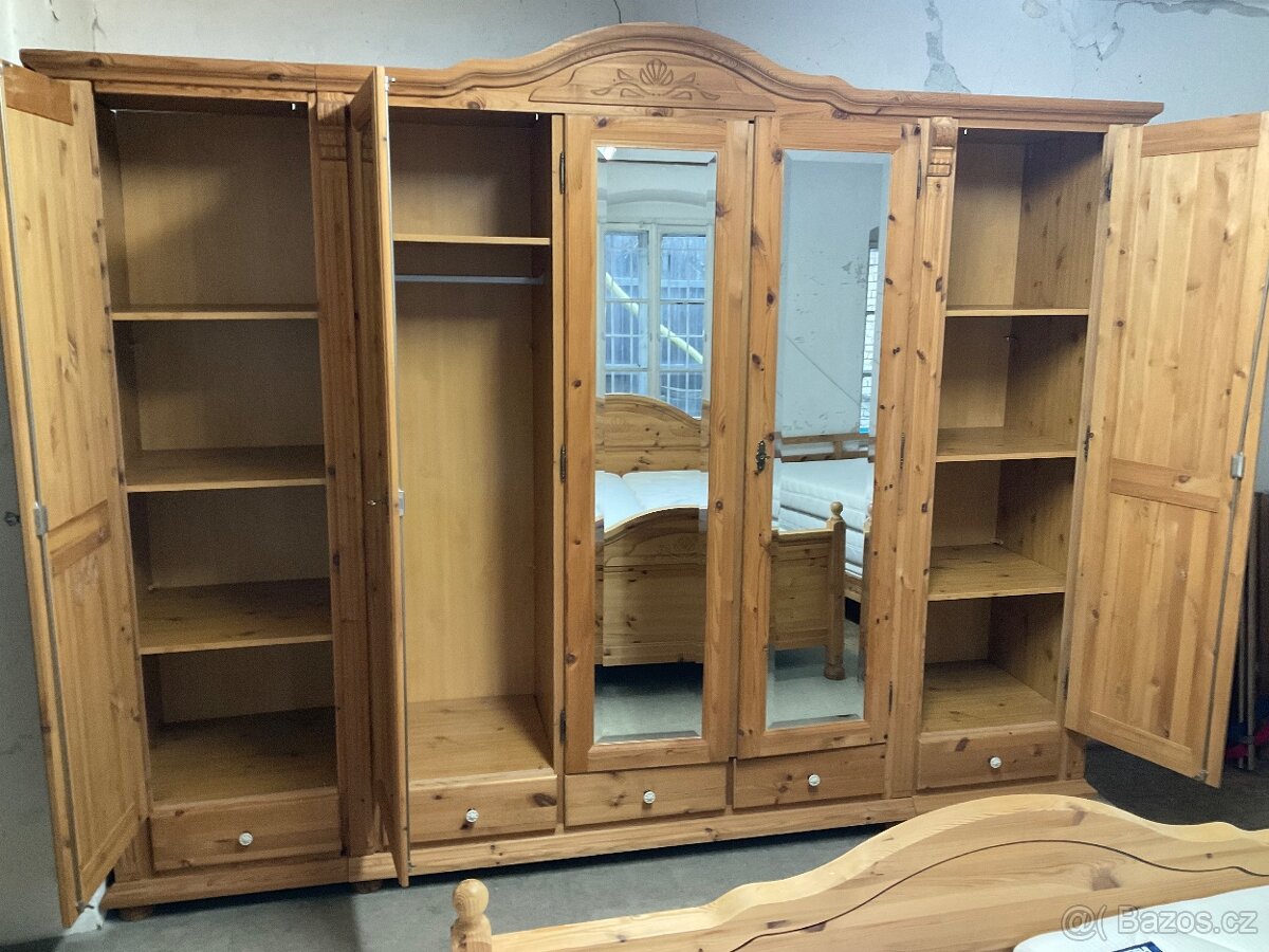 Prodám ložnici materiál voskované borovice - 2