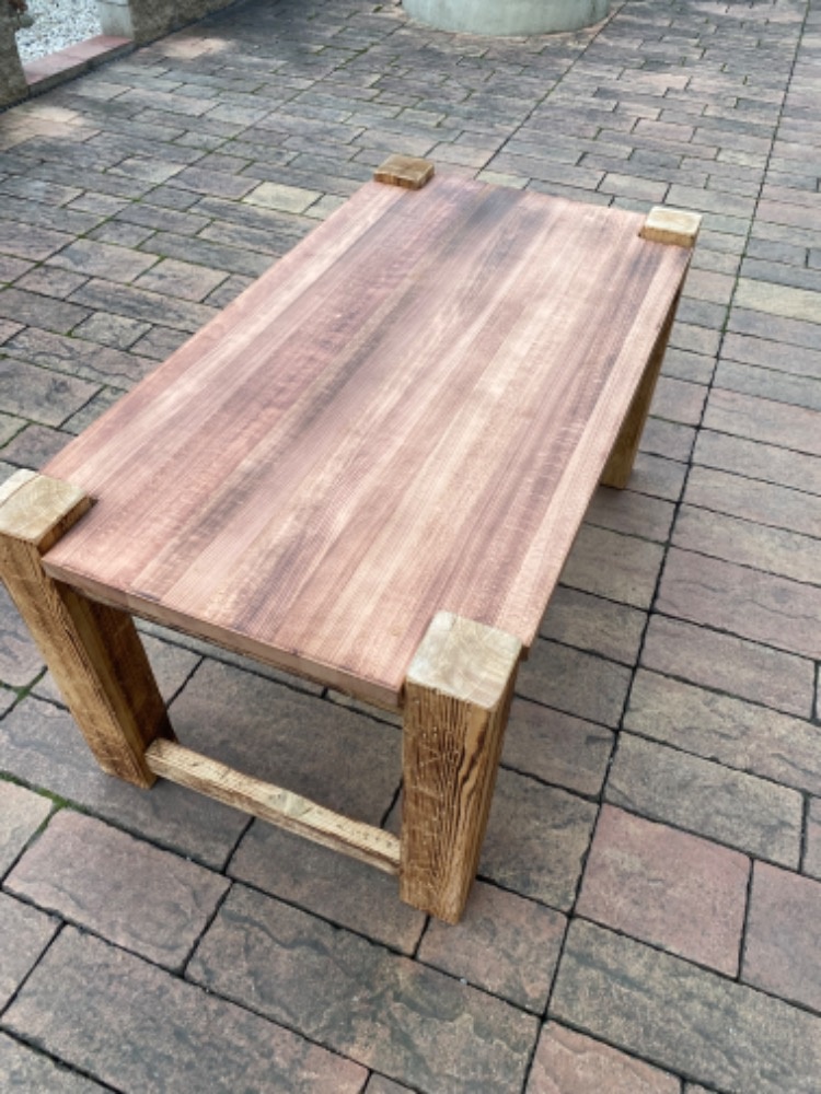 Dřevěný stůl drásaný s dubovou deskou - 2