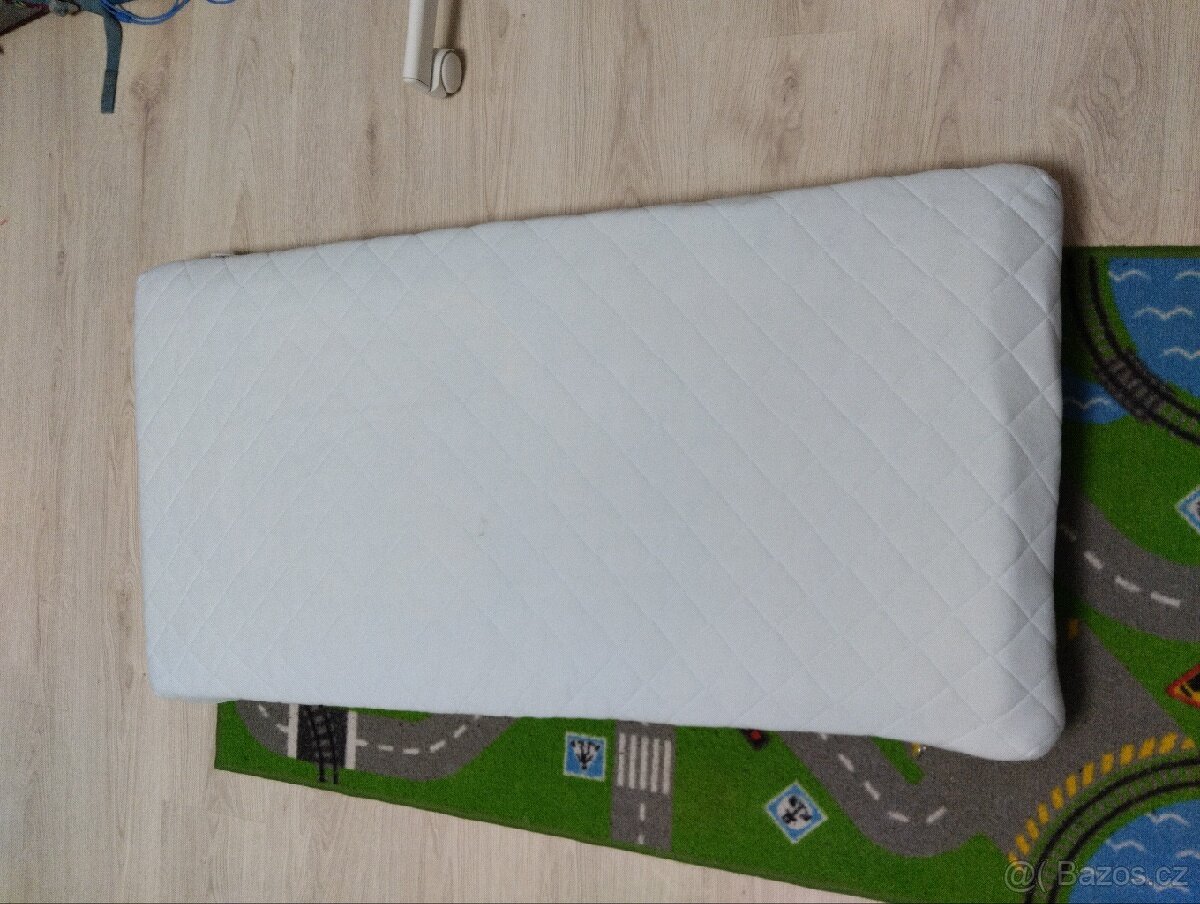 SLEVA Dětská postýlka IKEA Sniglar , matrace,další - 2