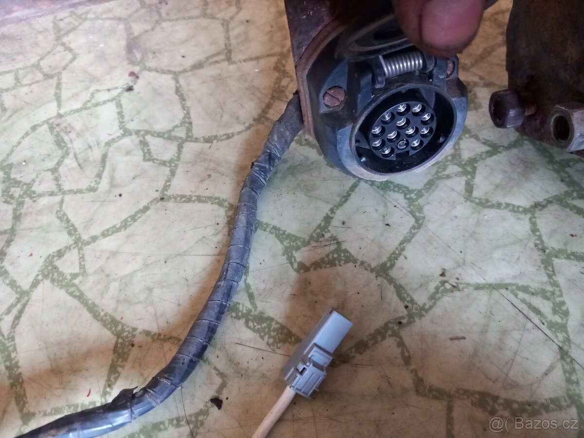 Peugeot 308 tažne zarizeni,vcetne el.1000kc - 2