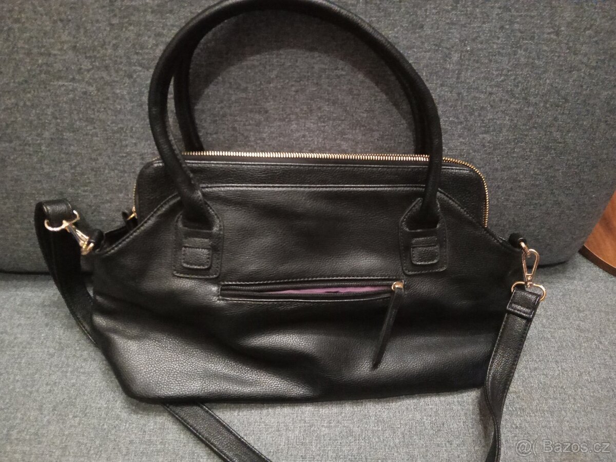 Černá kabelka - 2