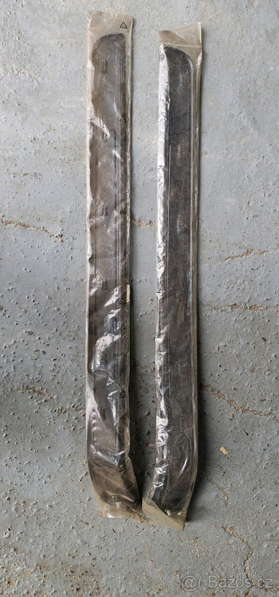 Prahová lišta předních levých dveří BMW M3 - levá + pravá - 2